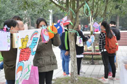 教科学院13级学前教育专业举办简笔画画展 2.png